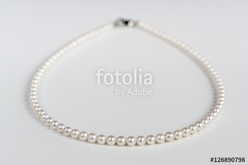 White pearl necklace White pearl necklace